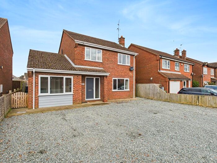 4 Bedroom Detached House For Sale In Hall Road, Outwell, PE14