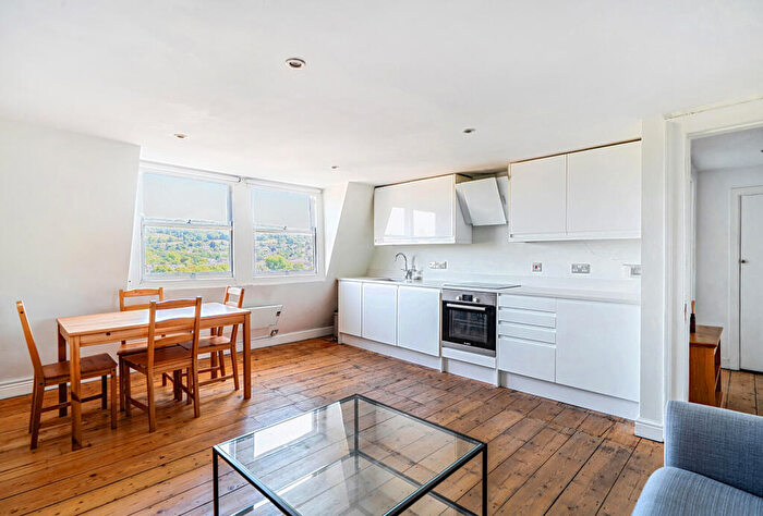 2 Bedroom Apartment For Sale In The Paragon, Bath, BA1