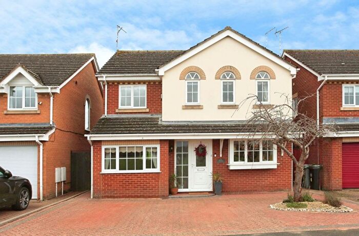 4 Bedroom Detached House For Sale In Sandringham Way, Market Deeping, Peterborough, PE6