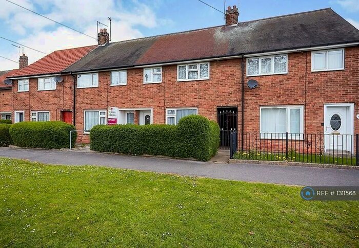 3 Bedroom Terraced House To Rent In Sibelius Road, Hull, HU4