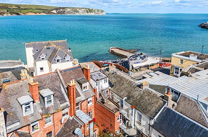 2 Bedroom Flat For Sale In High Street, Swanage, BH19