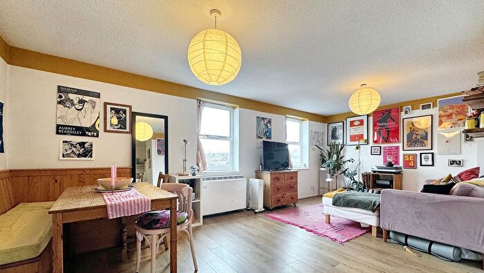 2 Bedroom Flat To Rent In Saint Gabriels Court All Hallows Road, Bristol, BS5