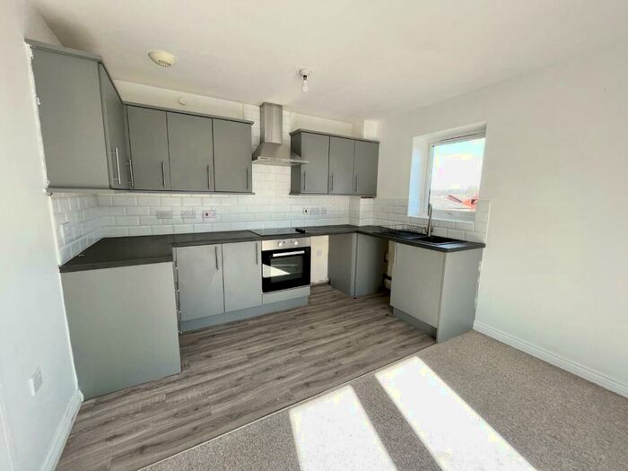 2 Bedroom Flat To Rent In Canalside, Water Street, Radcliffe, M26