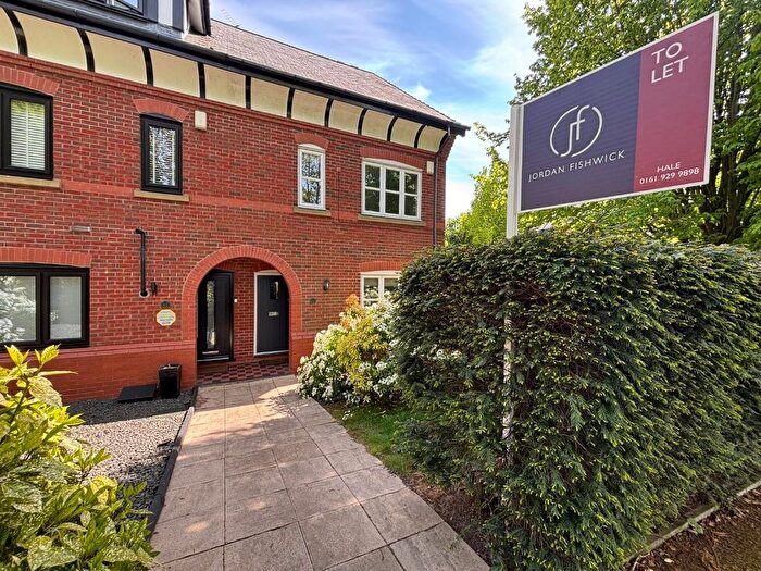 4 Bedroom Town House To Rent In Stanhope Road, Bowdon, Altrincham, WA14