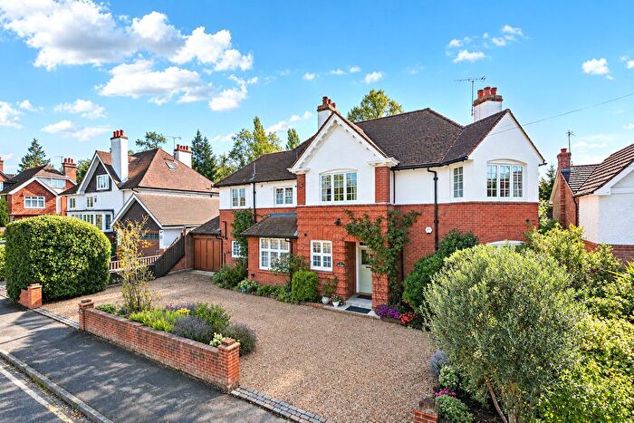 5 Bedroom Detached House For Sale In Woking, Surrey, GU22