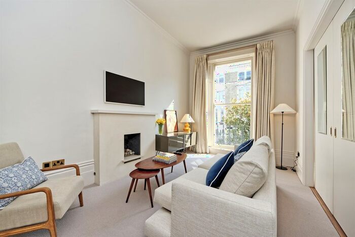 1 Bedroom Flat To Rent In Arundel Gardens, London, W11
