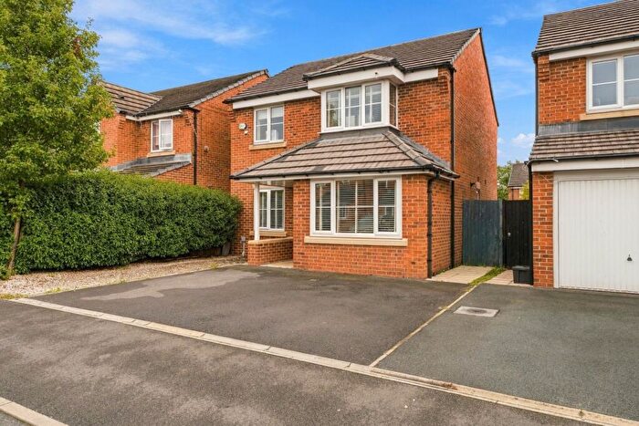 3 Bedroom Detached House For Sale In Chelmer Way, Eccles, M30