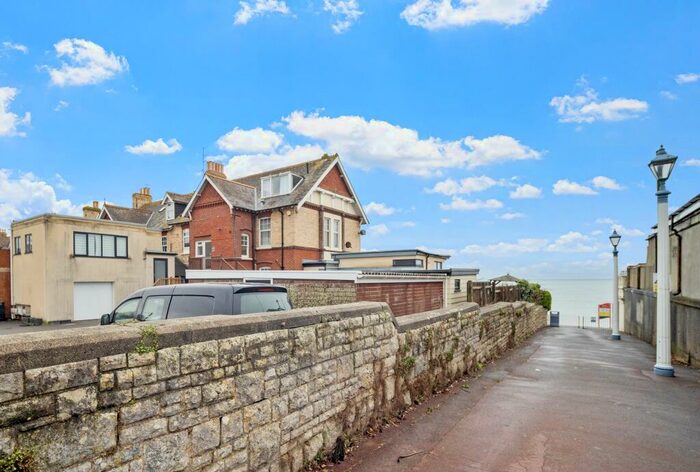 1 Bedroom Apartment To Rent In Greenhill - Weymouth, DT4