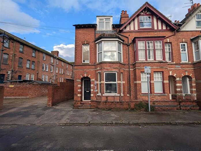 1 Bedroom Flat To Rent In St. Michaels Square, Gloucester, GL1