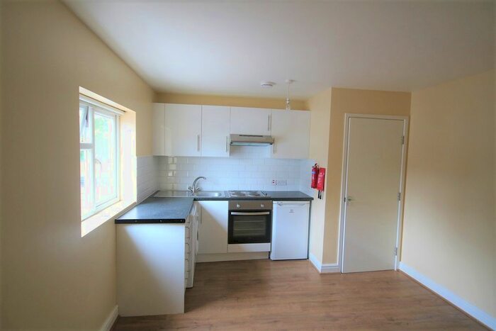 1 Bedroom Flat To Rent In St. Margaret's Terrace, Plumstead Common SE18