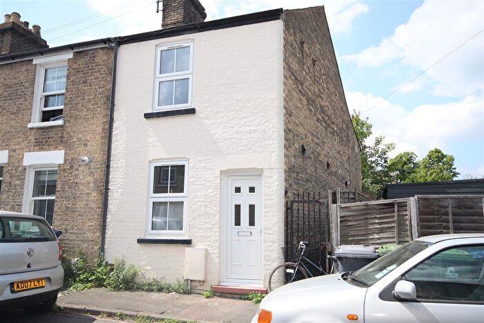 3 Bedroom End Of Terrace House To Rent In Hale Street, Cambridge, CB4