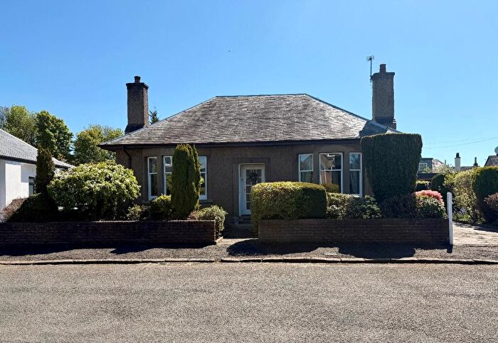 2 Bedroom Detached Bungalow To Rent In Brentham Avenue, Other, Stirling, FK8