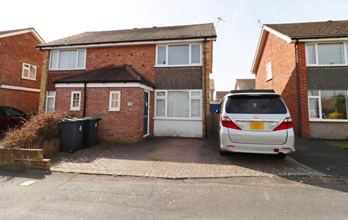 3 Bedroom Semi-Detached House For Sale In Cherrywood Gardens, Hayling Island, PO11