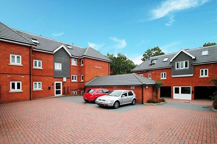 2 Bedroom Apartment To Rent In Kestrel Road, Chatham, ME5