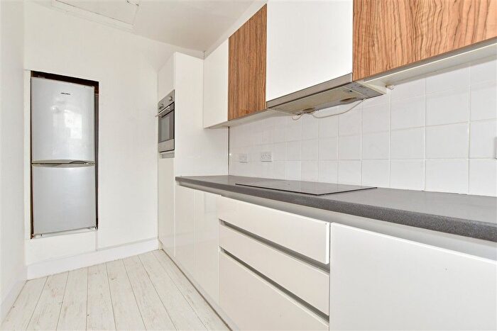 1 Bedroom Flat For Sale In St. Peter's Road, Margate, Kent, CT9