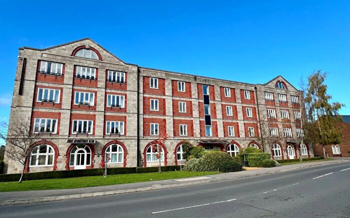 3 Bedroom Apartment For Sale In Downton, Salisbury, Wiltshire, SP5