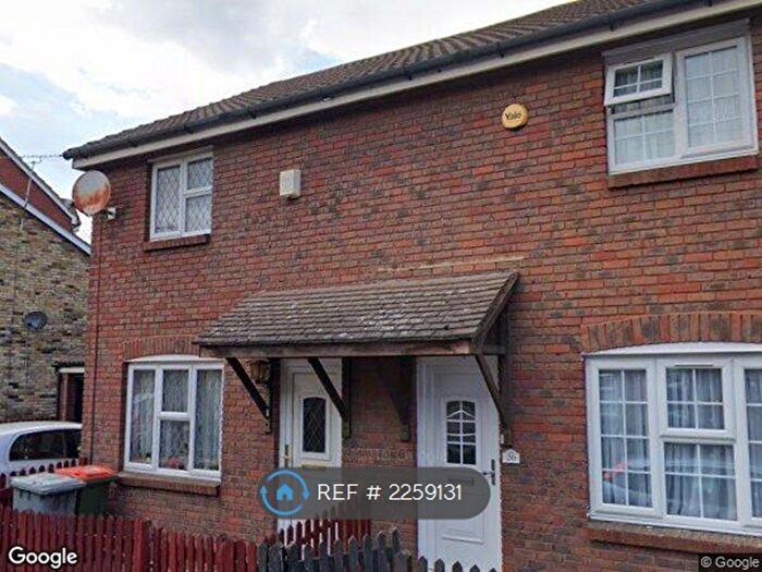 3 Bedroom Semi-Detached House To Rent In Kirkham Road, London, E6
