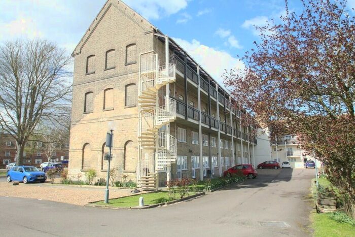 1 Bedroom Maisonette To Rent In Riverside Mill, Bridge Place, Huntingdon, Cambridgeshire, PE29
