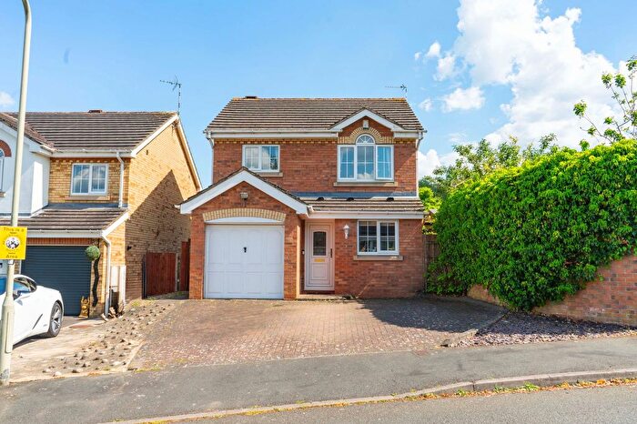 3 Bedroom Detached House For Sale In Rawlings Court, Oadby, Leicester, LE2