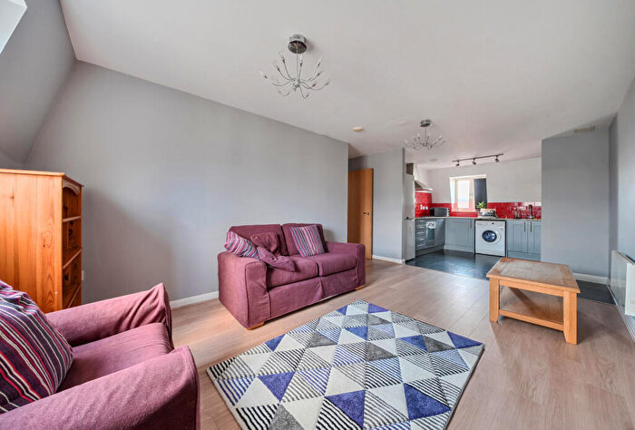 2 Bedroom Apartment For Sale In Welch Way, Witney, Oxfordshire, OX28