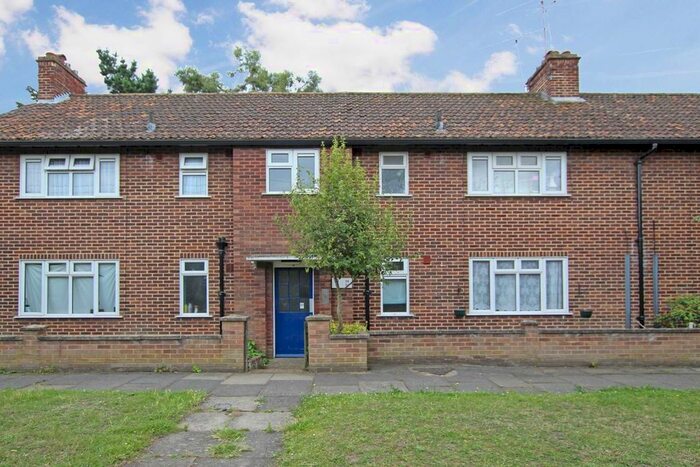 1 Bedroom Property To Rent In Petersham Close, Richmond, TW10