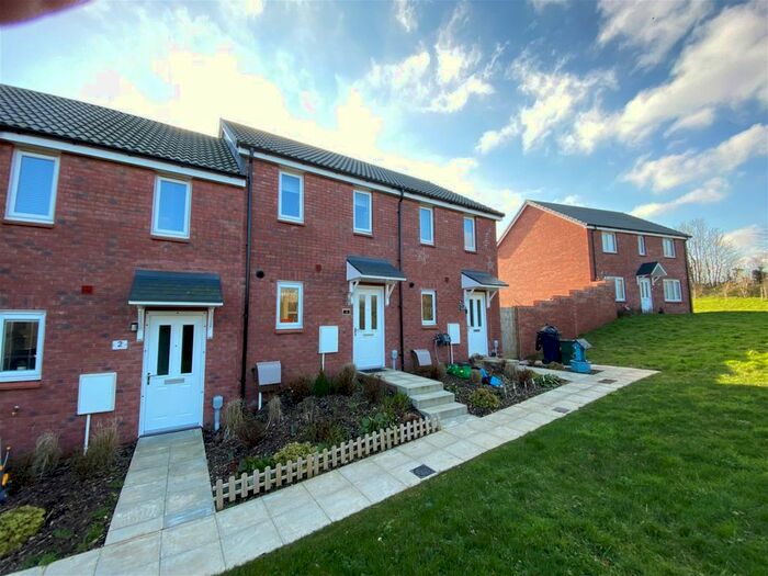 2 Bedroom Terraced House For Sale In Evergreen Walk, Ivybridge, PL21