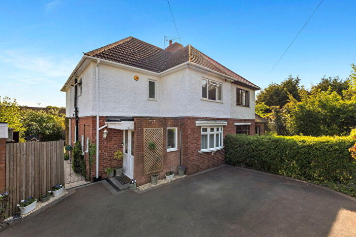 3 Bedroom Semi-Detached House For Sale In Whichcote Avenue, Meriden [Further Potential - Stpp], CV7
