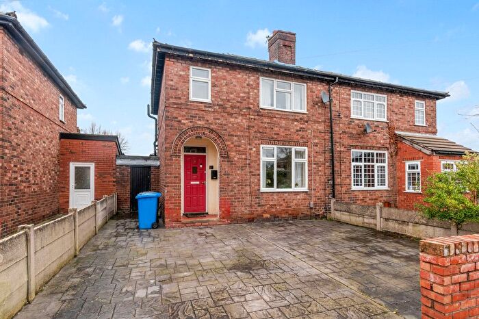 3 Bedroom Semi-Detached House To Rent In Morris Avenue, Warrington, WA4