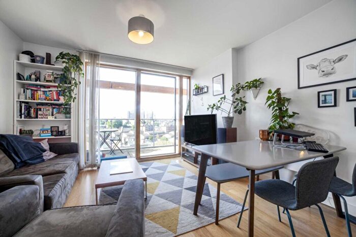 1 Bedroom Flat To Rent In Avaialable, SE17