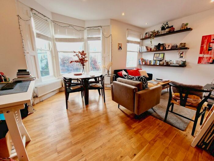 2 Bedroom Flat To Rent In Freegrove Road, London, N7