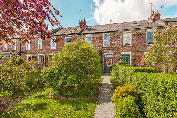 3 Bedroom Terraced House For Sale In Fairfield Walk, Leckhampton, Cheltenham, GL53