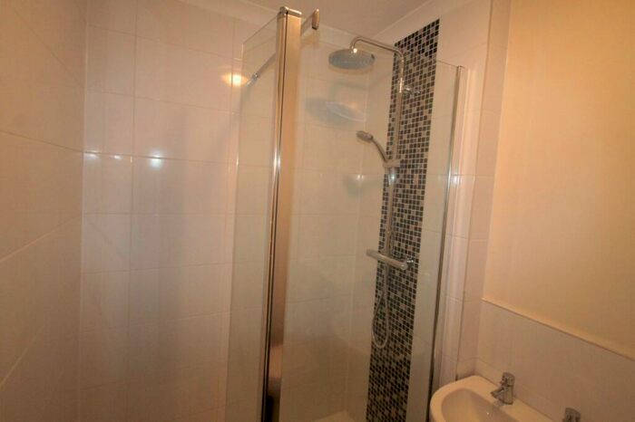 1 Bedroom Apartment To Rent In Beechwood Court, Sutton, SM2
