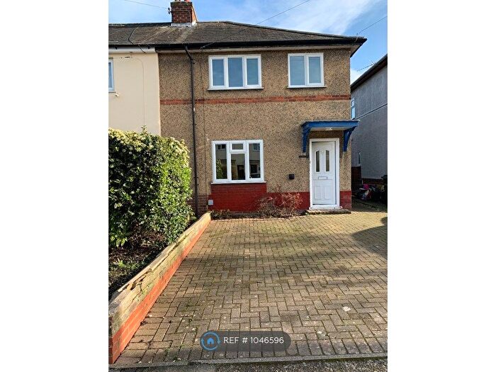 2 Bedroom Semi-Detached House To Rent In Wheatley Avenue, Braintree, CM7
