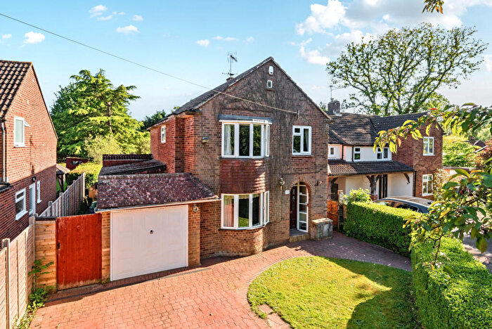 3 Bedroom Detached House For Sale In Smithwood Avenue, Cranleigh, GU6