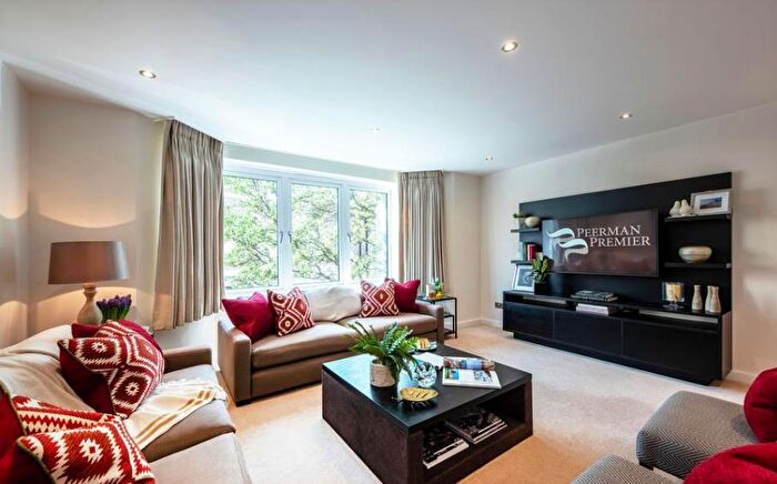 3 Bedroom Apartment To Rent In Boundary Road, St John's Wood, London, NW8