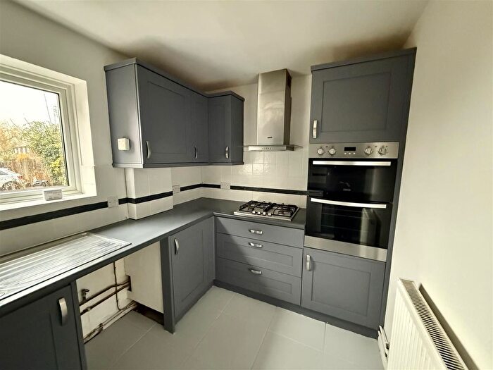 1 Bedroom Flat To Rent In Beauford Road, Horam, Heathfield, TN21