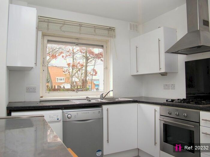 4 Bedroom Terraced House To Rent In Little Dimocks, London, SW12