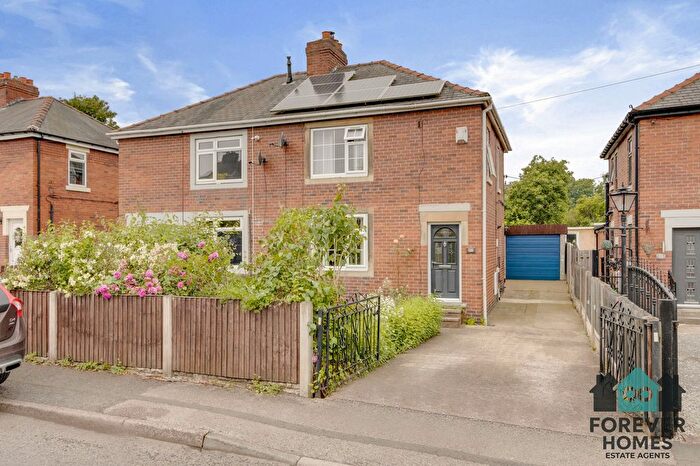 3 Bedroom Semi Detached House For Sale In Cross Lane, Royston, S71