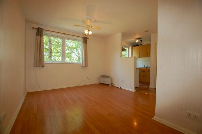 Studio To Rent In Byron House, Porchester Mead, Beckenham, BR3