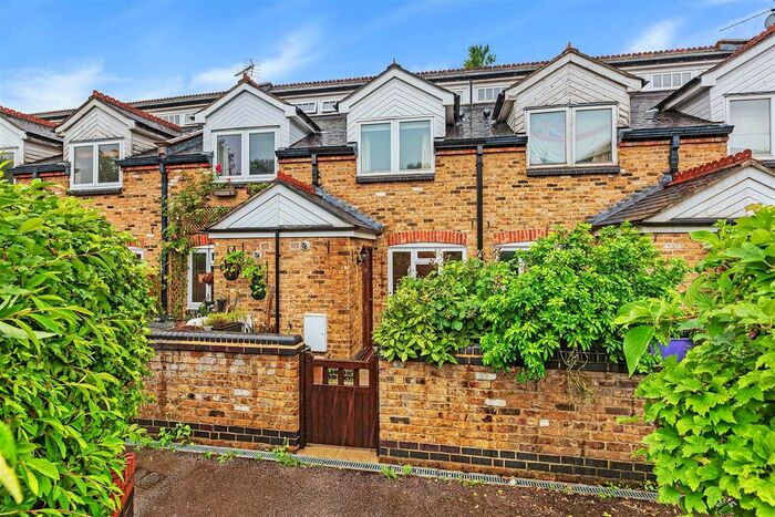 2 Bedroom Terraced House To Rent In Bradshaw Close, Wimbledon, SW19