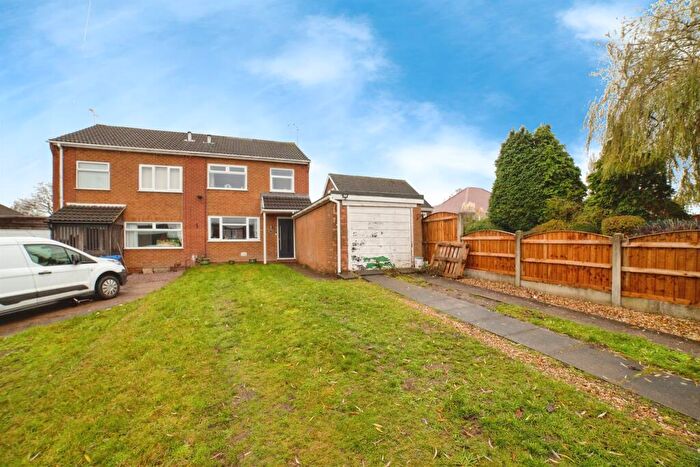 3 Bedroom Semi Detached House For Sale In Abbey Road, Mansfield, NG18