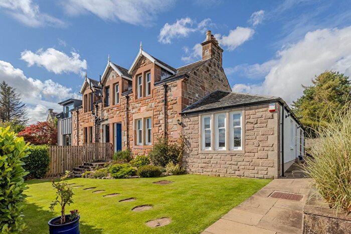 4 Bedroom Semi-Detached House For Sale In Glenorchard Road, Balmore, G64