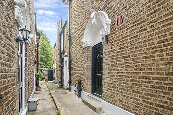 1 Bedroom Flat To Rent In Howson Road, Brockley, SE4