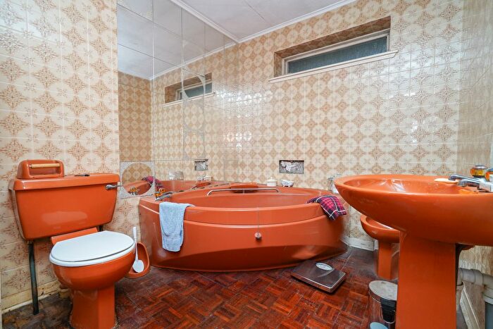 4 Bedroom Detached House For Sale In Lyman Drive, Wishaw, ML2