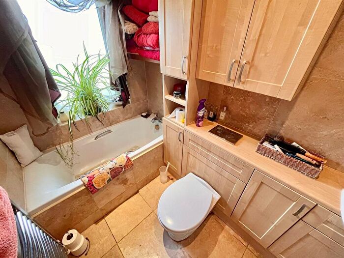 2 Bedroom Detached Bungalow For Sale In Spindrift Close, Winterton-On-Sea, Great Yarmouth, NR29