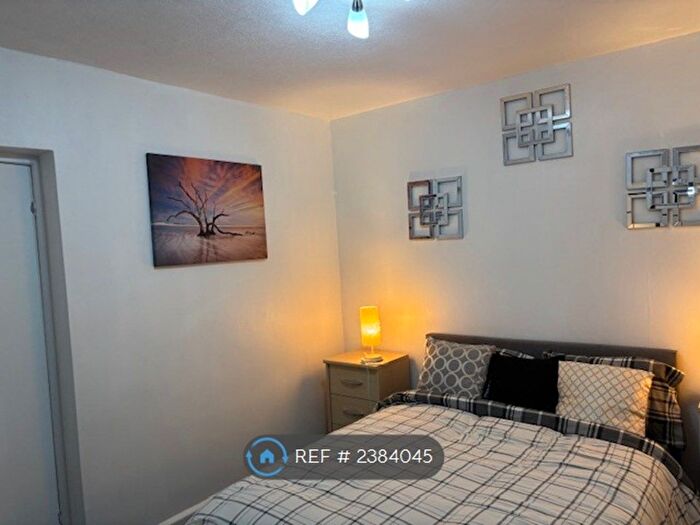 2 Bedroom Flat To Rent In Kincorth Circle, Aberdeen, AB12