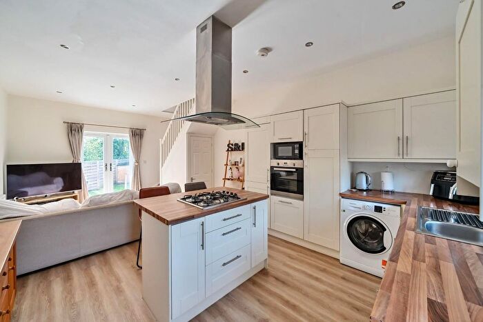 2 Bedroom Property For Sale In Allanfield Terrace, Wetherby, LS22