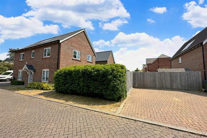 1 Bedroom Flat To Rent In Rookery Mews, Barnham, Bognor Regis, West Sussex, PO22