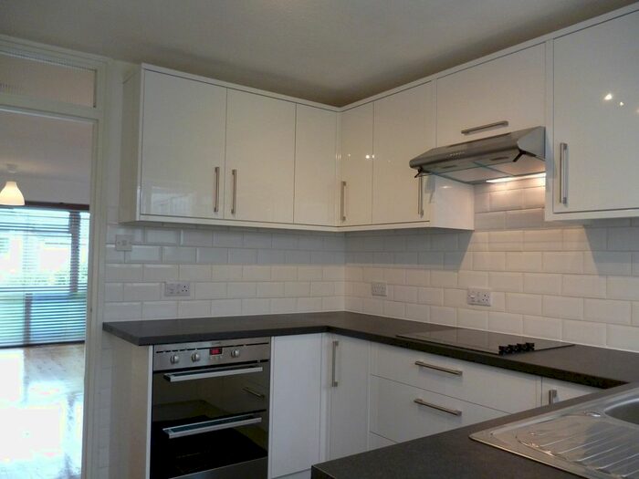 2 Bedroom Terraced House To Rent In Turner Close, Oxford, OX4