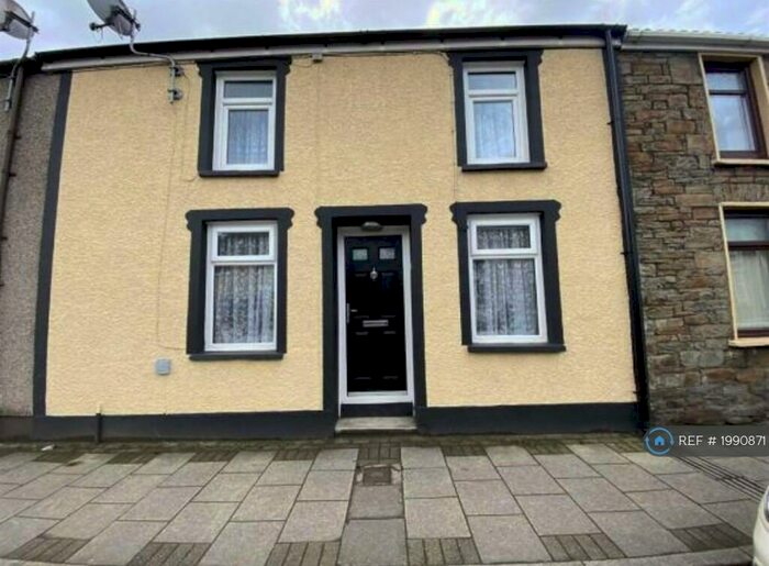 2 Bedroom Terraced House To Rent In Cardiff Road, Aberdare, CF44